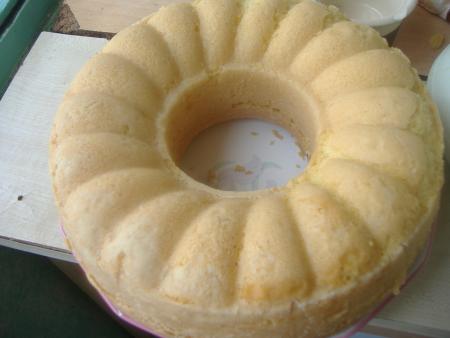 lorsque le gateau et cuit le sortir du four    et bon appétit